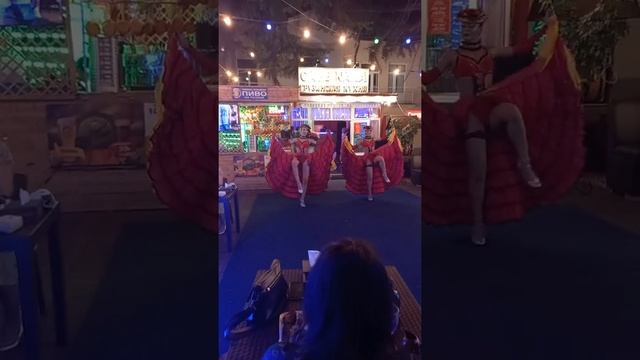 Сочи, Адлерский райончик, ост. Совхоз Россия, суПпер кафе, Кан кан!! смотреть онлайн