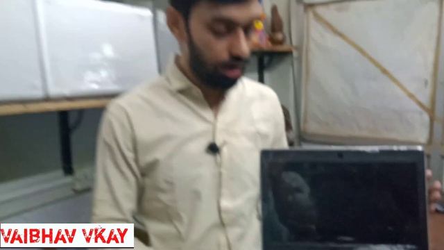 World's Cheapest Laptops , Cpu, Mouse, Keyboard Market In Mumbai | Vaibhav Vkay смотреть онлайн