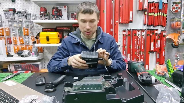 Распаковка многофункциональный инструмент Metabo MT 18 LTX Compact 613021860 + Акб 18В- 4.0 L-ion смотреть онлайн