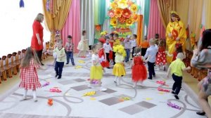 Детская, музыкальная игра "Бабочки и цветочки" 8 Марта-2мл.гр.