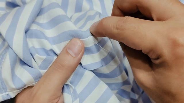 Teach yourself how to use this magic stitch to repair a hole in your shirt in an amazing way смотреть онлайн
