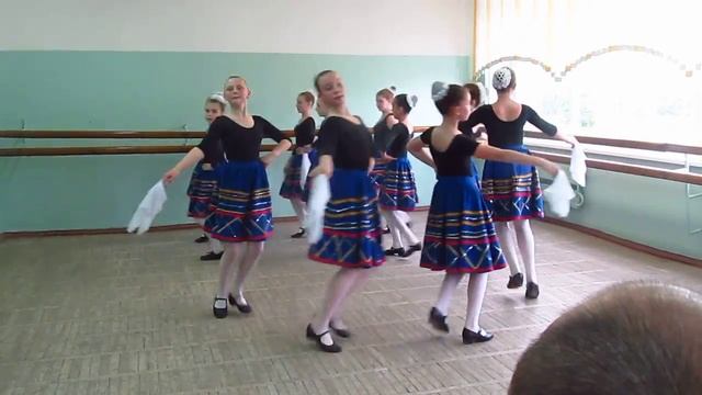 народный танец экзамен 5 класс эрденко 27.05.16 год смотреть онлайн