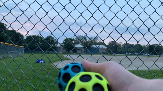 Can I curve a Moon ball? Throwing a curveball with the Moon ball смотреть онлайн