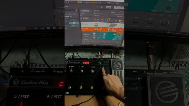 Rig Kontrol 3 : Audio Interface/Foot/Pedal Controller Native Instruments : Guitar Rig 6 testing смотреть онлайн