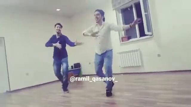 Лезгинка🔥🔥😻Песня добавлена в вк: Альбина & Айнутдин-Потому что я влюблён 2017 смотреть онлайн