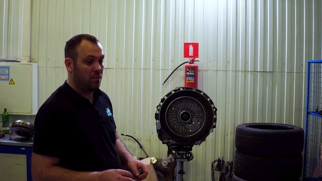 Течь Масла на стыке АКПП и ДВС на Range Rover & Land Rover с 8HP70! (Короткая Версия) смотреть онлайн