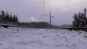 Под поездом. Электровоз ВЛ11М-376 с пригородным поездом