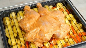 КУРИЦА С КАРТОШКОЙ В ДУХОВКЕ! Быстро, вкусно, эффектно и без заморочек.