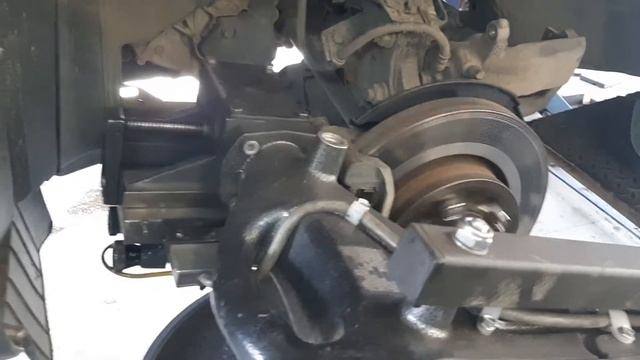 хонда , проточка тормозных дисков смотреть онлайн