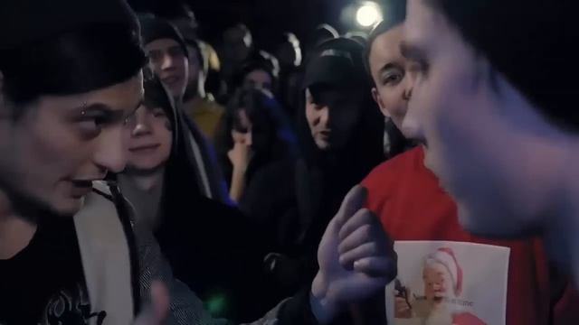 ПАРНИ, КОТОРЫЕ СИЛЬНО ВЫДЕЛЯЮТСЯ ИЗ ТОЛПЫ #2 смотреть онлайн