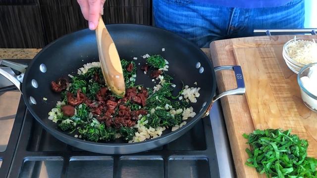 Tuscan Style Stuffed Portobello Vegetarian смотреть онлайн