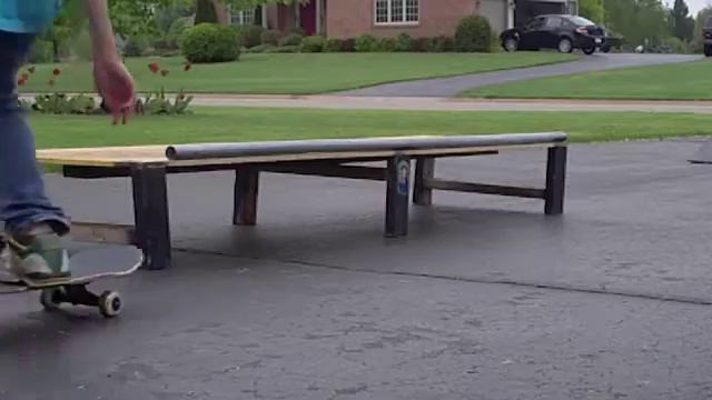 Spring Skateboarding-Matt Matras смотреть онлайн