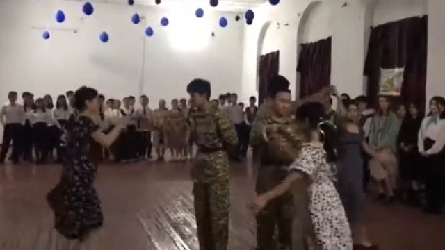 Военный вальс .10."Б" 18.02.2022. смотреть онлайн