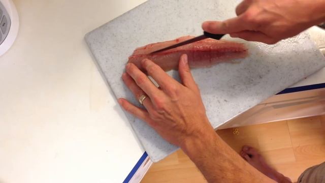 How to Clean a Spanish Mackerel with little waste. смотреть онлайн