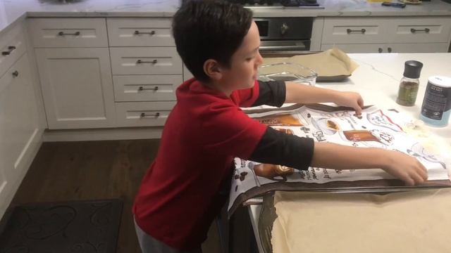 Как делаются картофельные чипсы в духовке￼ смотреть онлайн