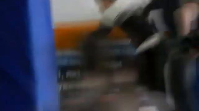 Первый раз стал на роликовые коньки! смотреть онлайн