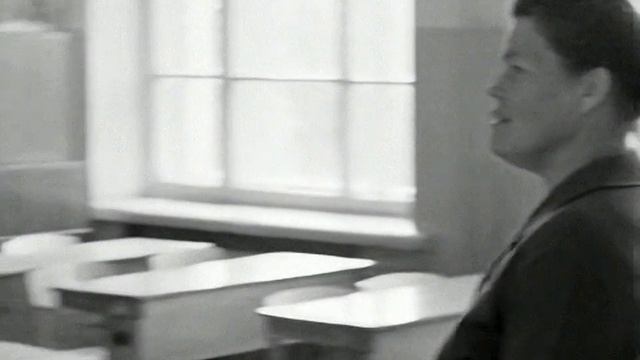 1972 год. Тюмень. Школа №7 готовится к новому учебному году. смотреть онлайн