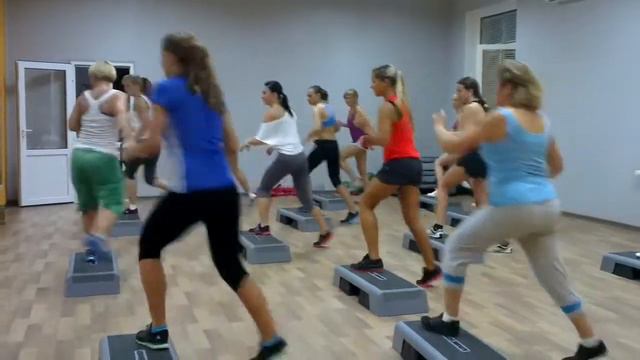 Степ-аэробика с Татьяной Добровольской. смотреть онлайн