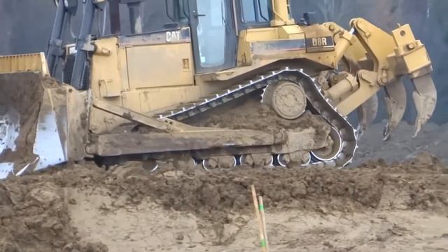 Caterpillar D8R