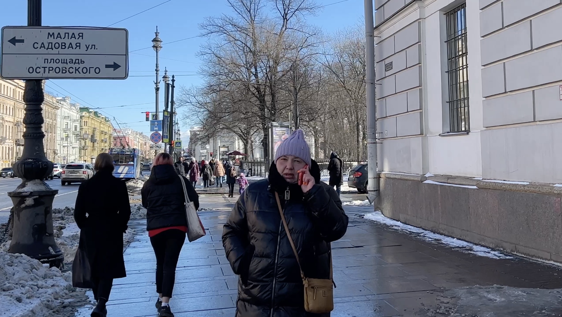 случайный случай в Питере на Гостинке смотреть онлайн