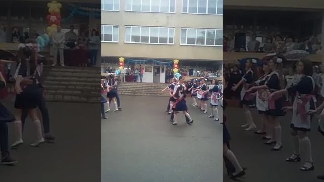 Школьный Вальс 2019 смотреть онлайн