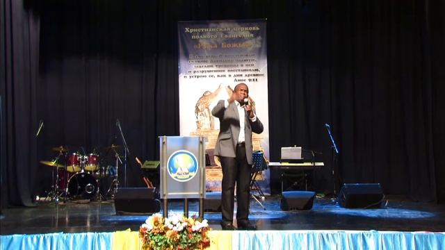 15 11 15 ст. пастор Фредди Муламба, тема: "Имя Иисуса Христа!" смотреть онлайн