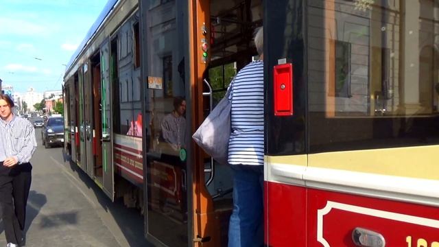 "Впервые на канале!" Современный ретро-трамвай 71-415Р №1036 с маршрутом №2 Городское внешнее кольц смотреть онлайн