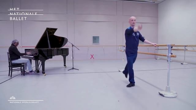 Ballet Barre 11 (Online Ballet Class) - Dutch National Ballet
