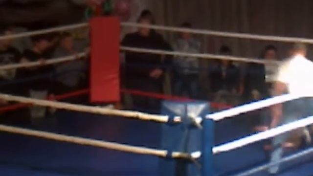 мой первый бой по м1 в соликамске (я в черных шортах)) смотреть онлайн