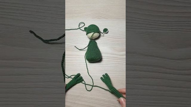 Знакомьтесь, Анатолий? #вязание#вязанаяигрушка#история#арт#эстетика#вайб#лягушка#процесс#творчество смотреть онлайн
