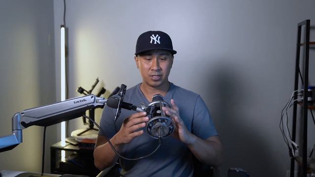 ULTIMATE JOE ROGAN LOW PROFILE MICROPHONE ARM HACK FOR 20 BUCKS!! смотреть онлайн