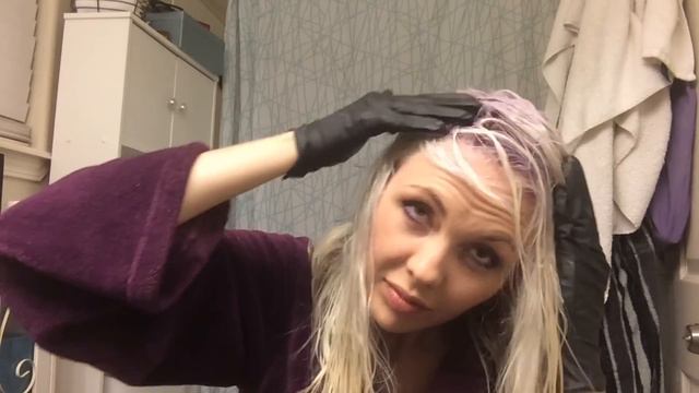DIY • Toning bleached Blonde hair from brassy to platinum at home yellow orange grey silver white смотреть онлайн