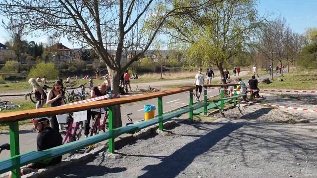 2020.04.12 Чехия. Карантин. Велокафе. смотреть онлайн