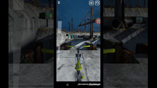ИГРАЮ В ВИЛОСИПЕД BMX ПОЧ ОНО ЛАГАЕТ? смотреть онлайн