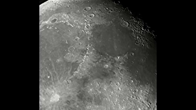 Moon video and pics. Фото и видео Луны 02/03/2021 смотреть онлайн