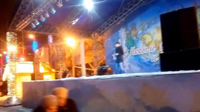 Джавоян Денис - Давай Страна. Театральная площадь,г.Саратов (2016) смотреть онлайн