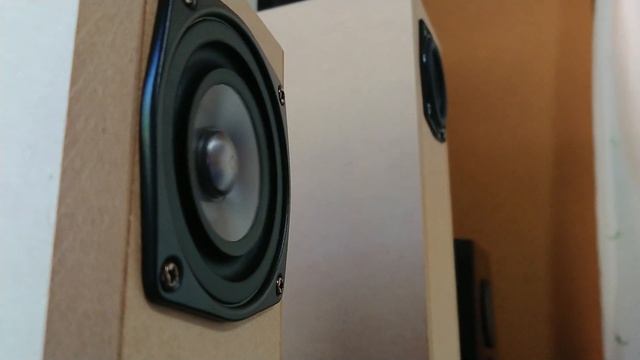 組み立て完成直後の音 マークオーディオ OM-MF4 ラビリンスバスレフ смотреть онлайн