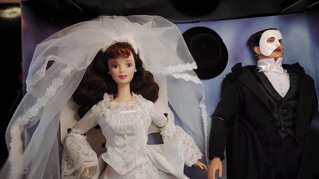 Разговоры о куклах: The Phantom of the Opera Barbie Giftset 1998 FAO Schwarz Exclusive смотреть онлайн