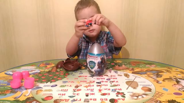 Открываем забавные сюрпризы и большое яйцо с игрушкой. Open fun surprises and great egg with toy смотреть онлайн