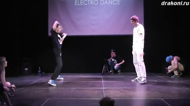 Electro Dance battle 2013- Dacore VS Hollywood (Moscow Electro Beat 3) - YouTube смотреть онлайн