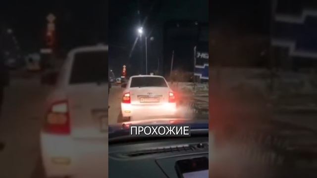 Маленькая девочка ушла в школу в 3:00 ночи смотреть онлайн