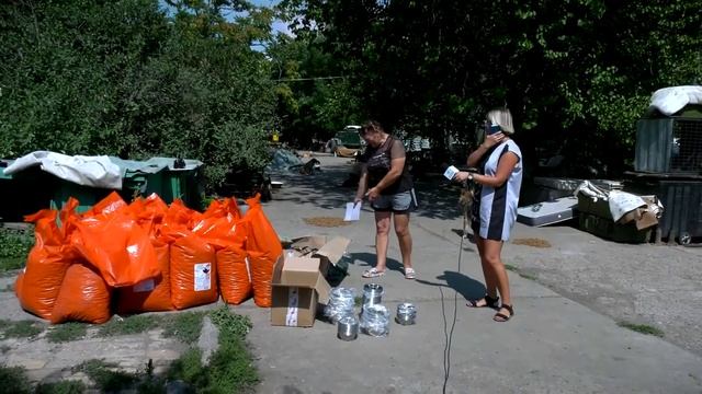 Бердянский приют для животных получил гуманитарную помощь из Тверской области