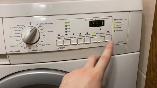 Обзор + инструкция стиральной машины Electrolux EWF1086 смотреть онлайн