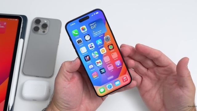 iOS 18 Redesign Finally and iOS 17 Side loading смотреть онлайн