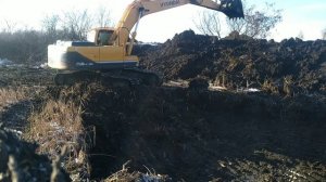 Экскаватор HYUNDAI 260.