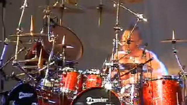 Mike Terrana Whats the music he plays with? смотреть онлайн