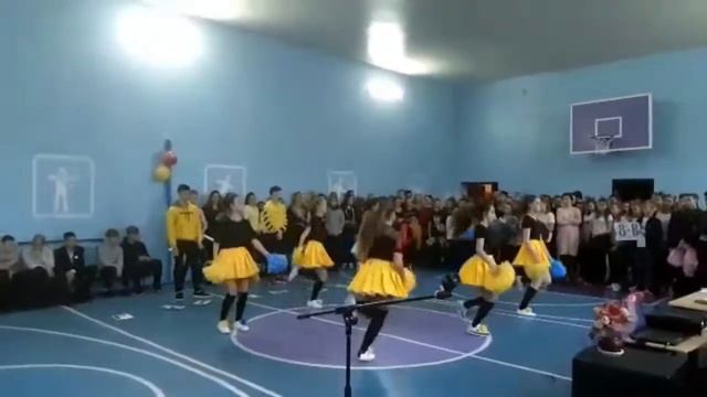 ЧЕРЛИДИНГ 9-д класс?