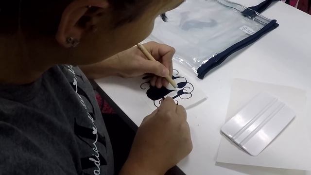 Craftmas Episode 22: Monograming Clear Plastic Bags For Sporting Events смотреть онлайн