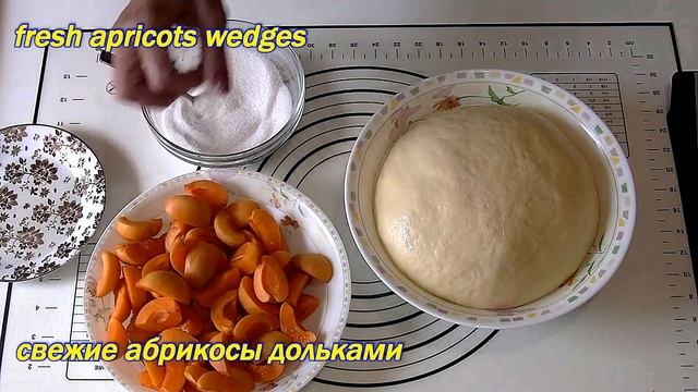 Пирожки с абрикосами/Apricot Pies смотреть онлайн