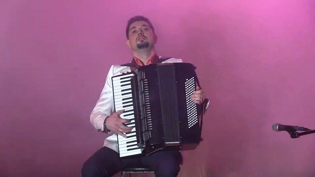 Инструментальные композиции "Зима" и "Карнавал" в исполнении Сергея Корнышева смотреть онлайн